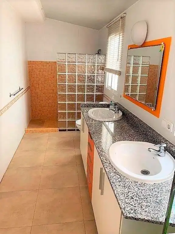 Bathroom of Houses for sale in Orihuela  with Air Conditioner, Private garden and Terrace