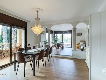 Casa con piscina en venta en Fenals