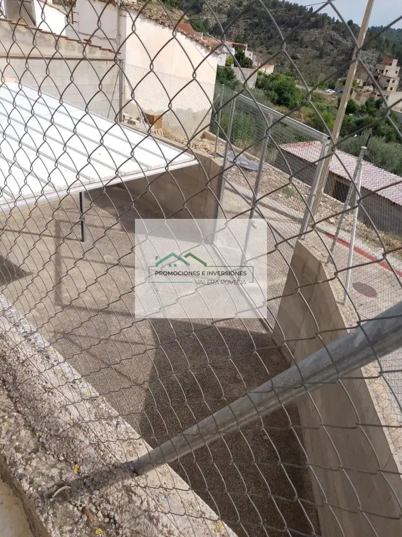Jardí de Casa o xalet en venda en Enguídanos amb Moblat