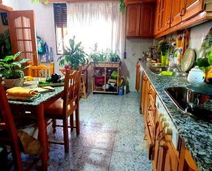 Cuina de Casa o xalet en venda en Badajoz Capital amb Calefacció, Terrassa i Traster