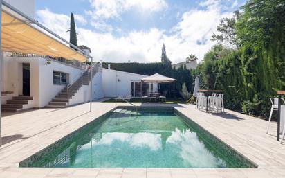 Piscina de Casa o xalet en venda en  Granada Capital amb Aire condicionat i Piscina