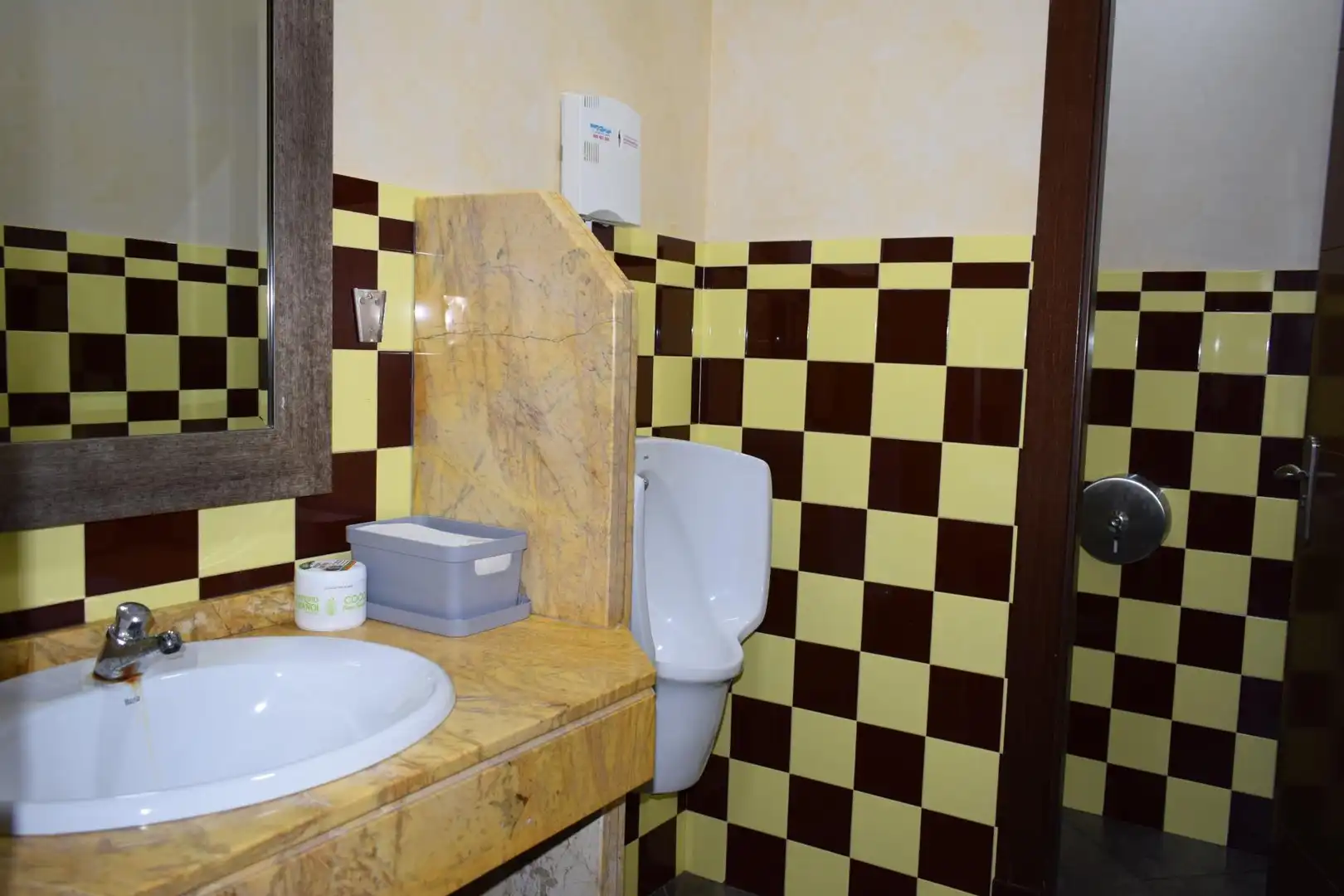 Baño de Edificio en venta en San Bartolomé de la Torre