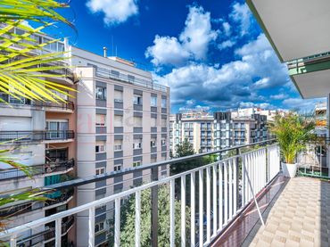 Wohnung mit Balkon zum Verkauf in Eixample