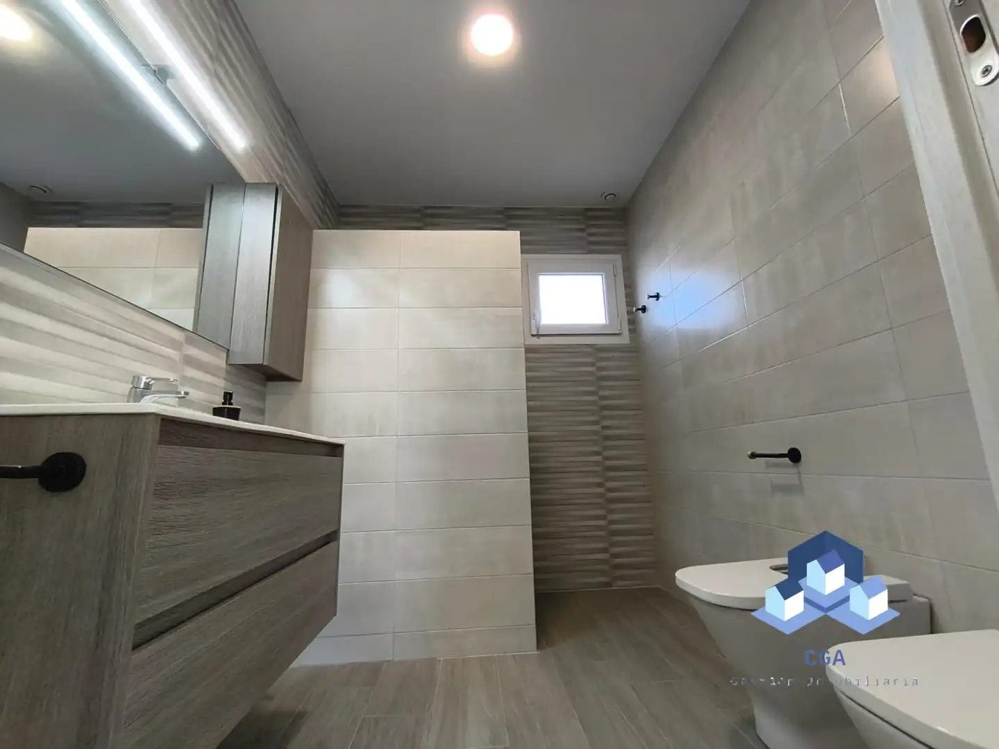 Bathroom of Houses for sale in Lorca  with Air Conditioner, Terrace and Furnished