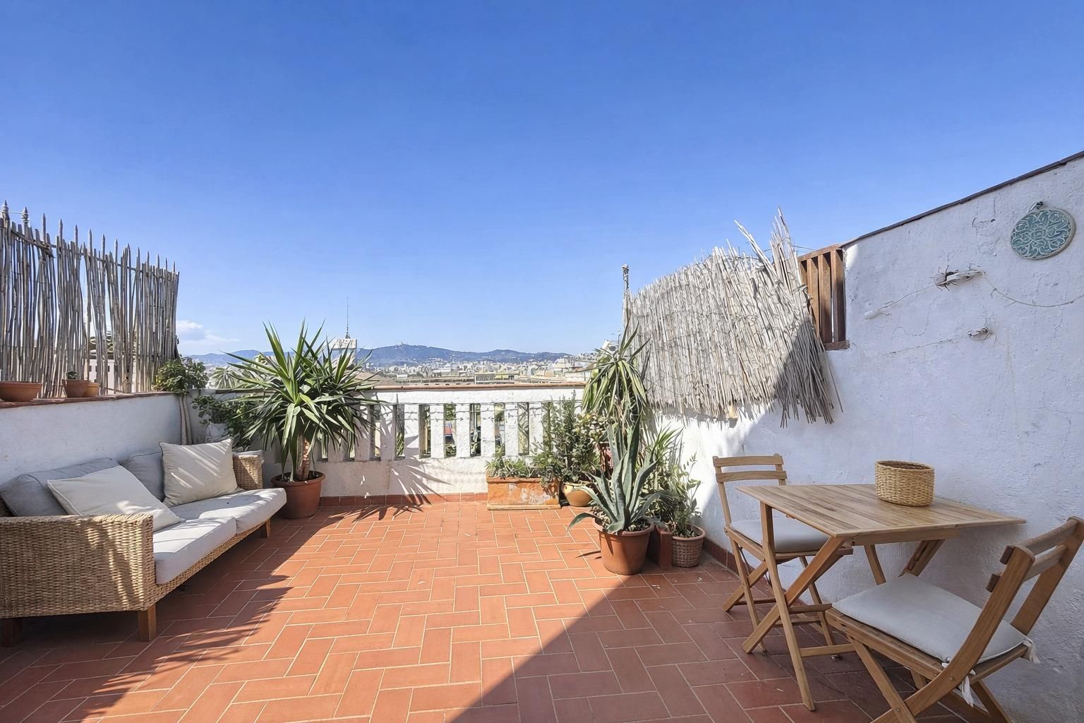 Terraza de Ático en venta en  Barcelona Capital con Terraza y Balcón