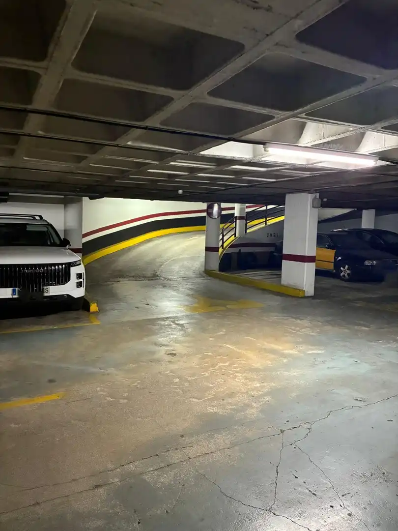Garaje en venta en Llefià