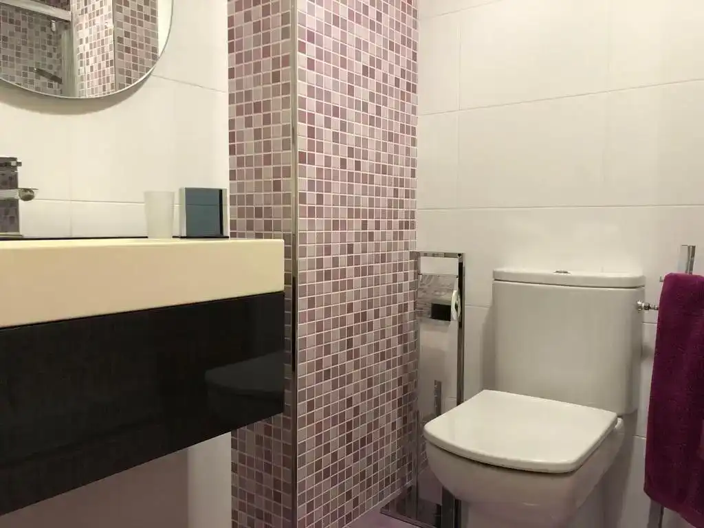 Badezimmer von Wohnung zur Miete in  Albacete Capital mit Balkon