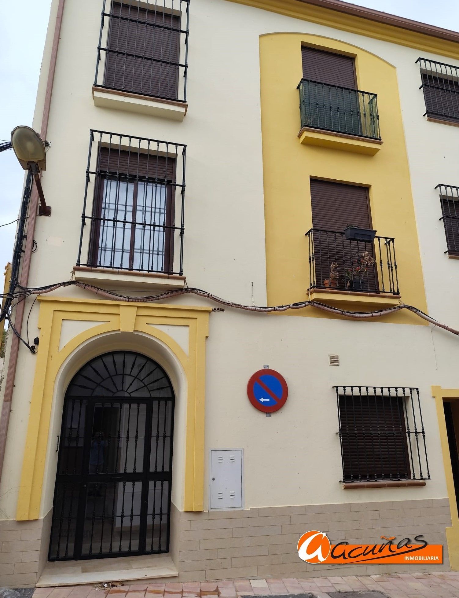 Vista exterior de Pis en venda en Alameda amb Terrassa