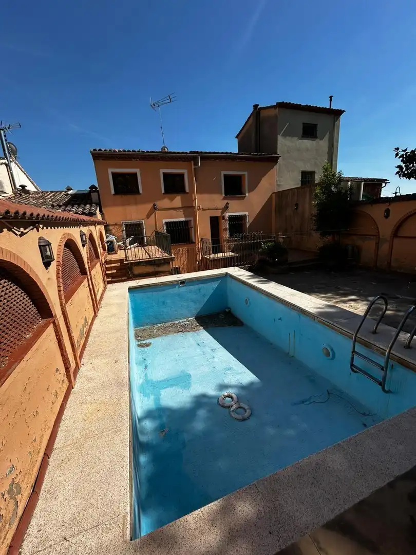 Schwimmbecken von Haus oder Chalet zum Verkauf in Vacarisses mit Privatgarten, Terrasse und Abstellraum