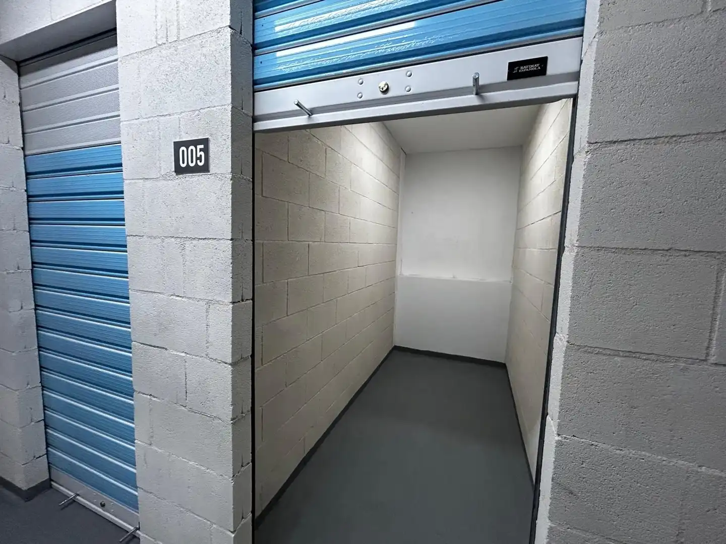 Storage room for sale in San Marcelino, Aluche