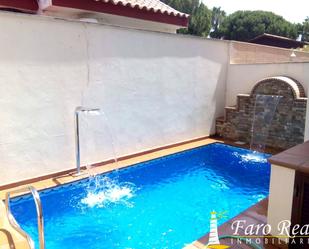 Piscina de Casa adosada en venda en Sanlúcar de Barrameda amb Aire condicionat, Terrassa i Piscina