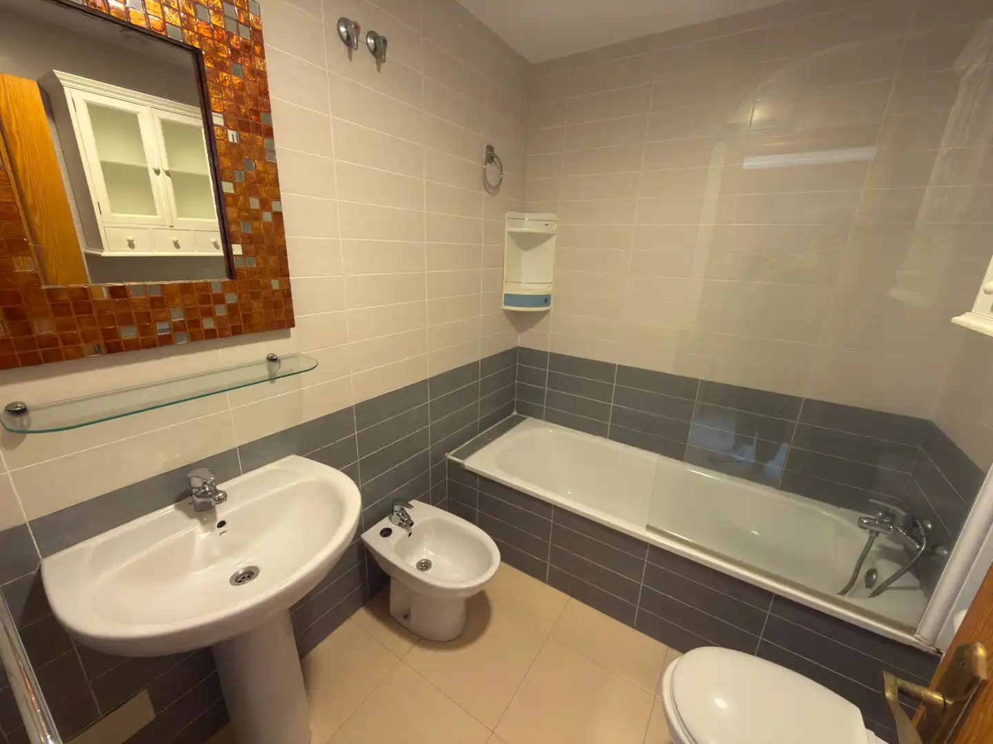 Bathroom of Apartments for sale in Daya Nueva  with Air Conditioner, Terrace and Balcony