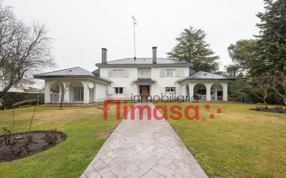 Vista exterior de Casa o xalet en venda en Villaviciosa de Odón amb Calefacció