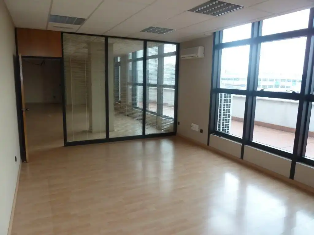 Oficina en venda en A Coruña Capital  amb Aire condicionat, Calefacció i Terrassa