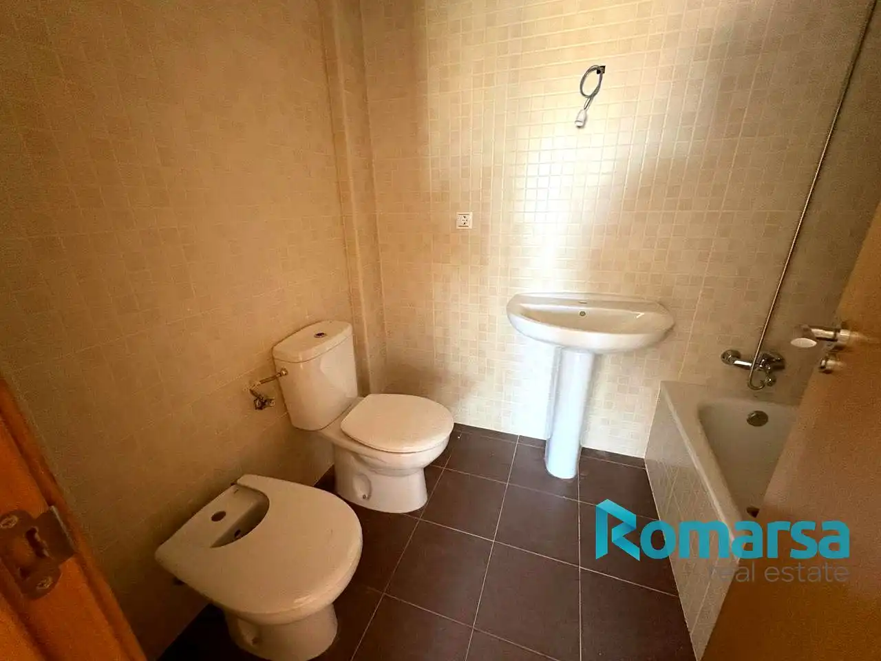 Baño de Piso en venta en Ávila con Calefacción y Trastero