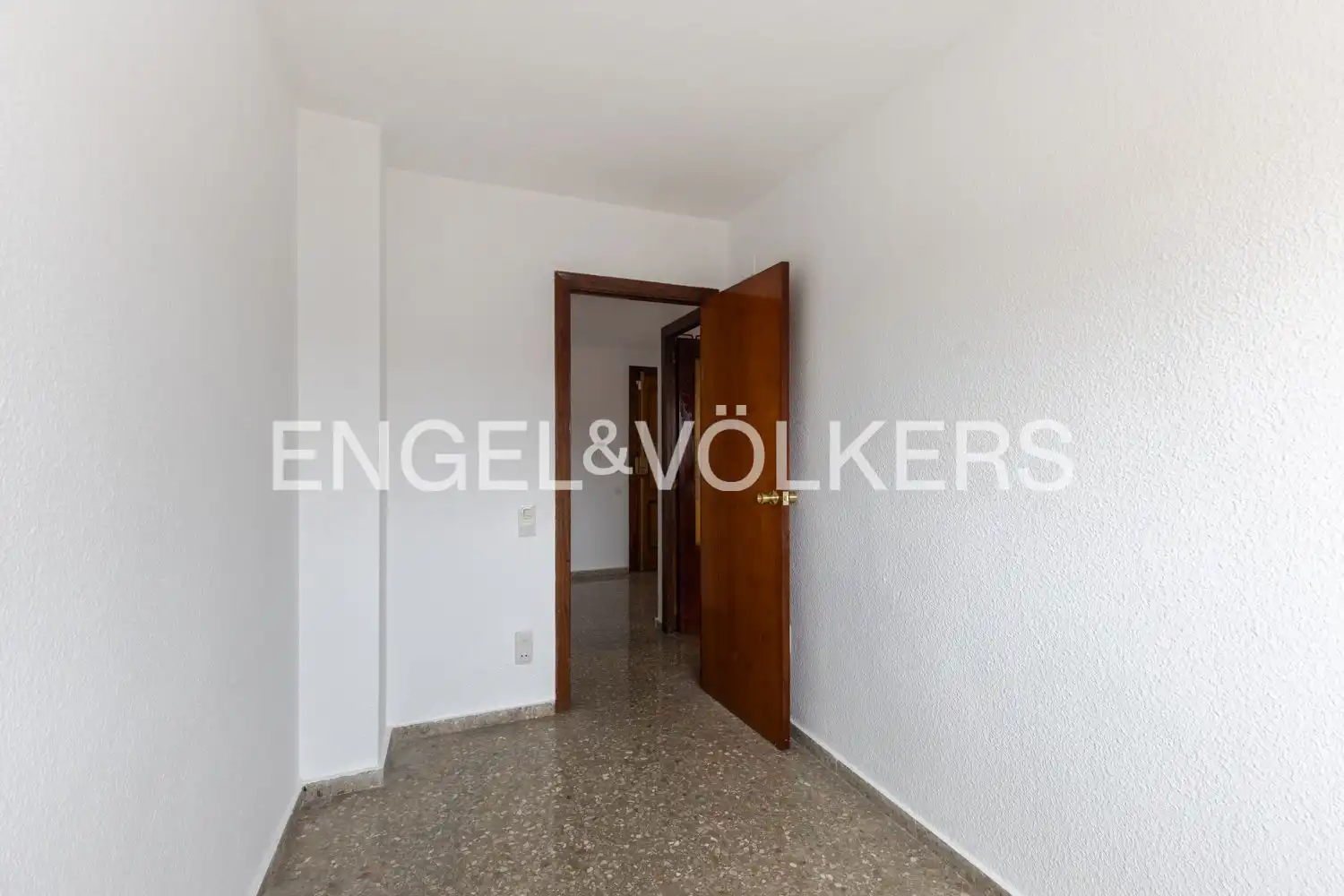 Attic for rent in Valencia  with Air Conditioner, Heating and Terrace