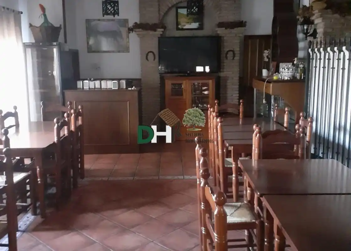 Houses for sale in Cáceres  with Air Conditioner, Heating and Storage room