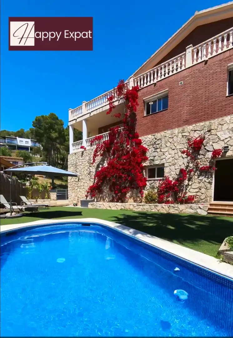 Chalet con piscina en venta en Olivella, imagen 2