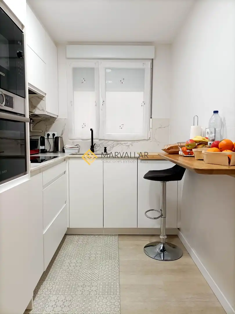 Kitchen of Flat for sale in Santander  with Heating