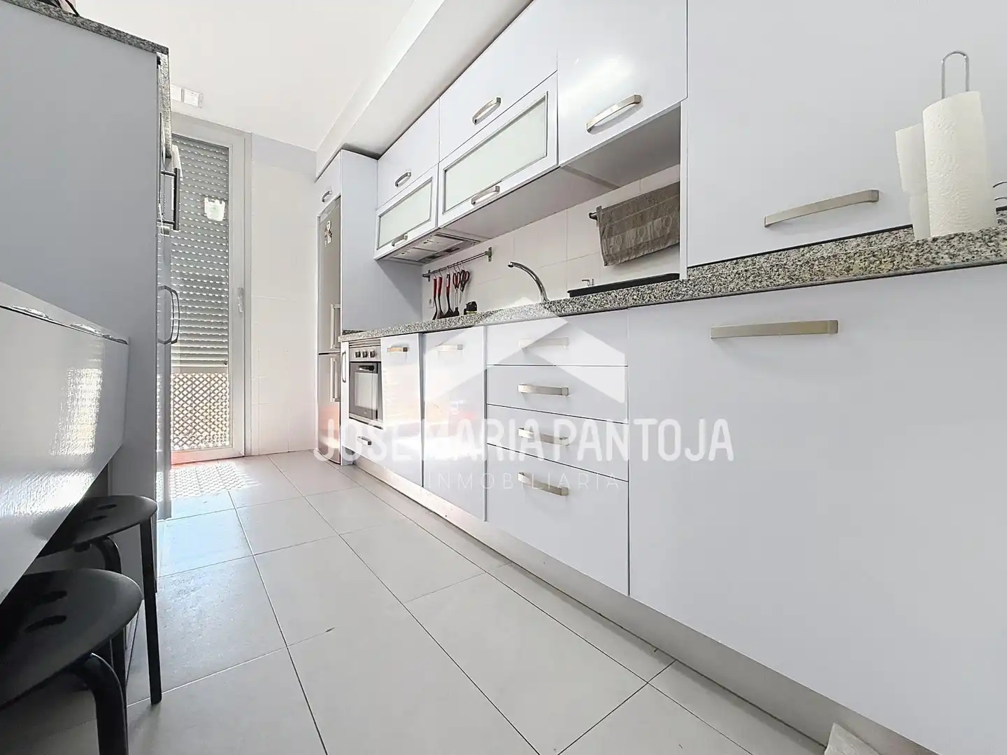 Cocina de Piso en venta en Jerez de la Frontera con Aire acondicionado, Jardín privado y Trastero