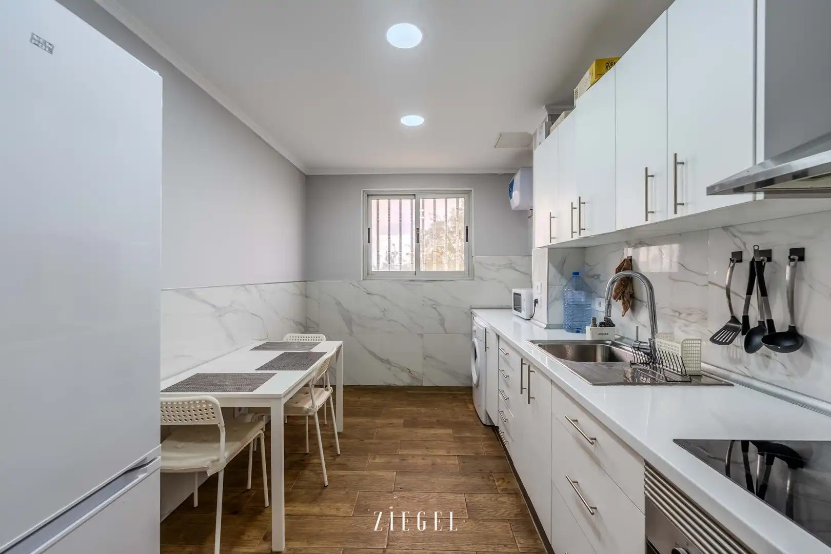 Küche von Wohnung zum Verkauf in Telde mit Abstellraum
