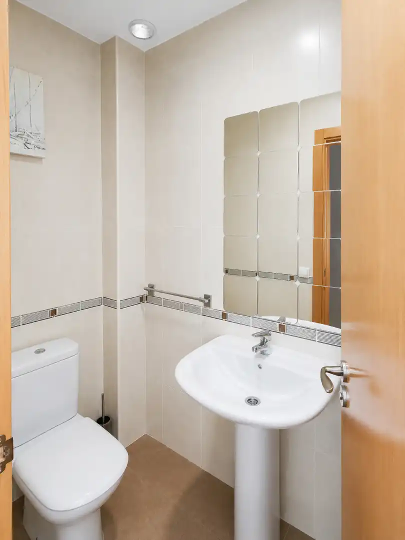 Baño de Piso en venta en El Ejido con Aire acondicionado, Terraza y Trastero