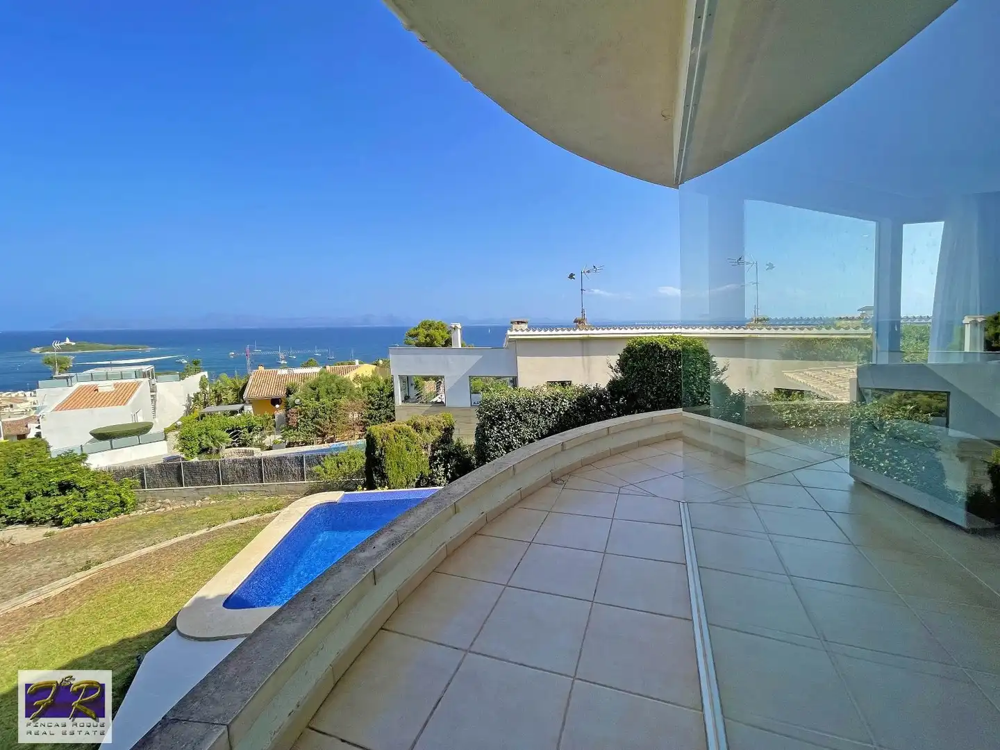 Swimming pool of Houses for sale in Alcúdia  with Air Conditioner, Heating and Terrace