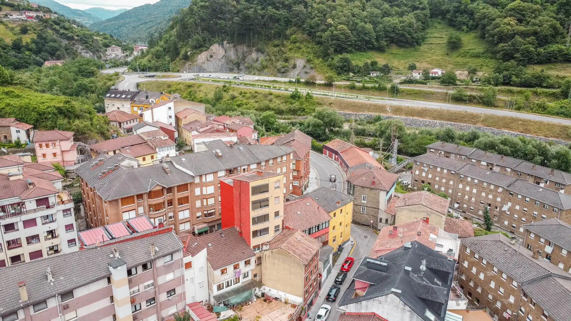 Vista exterior de Pis en venda en Aller amb Traster