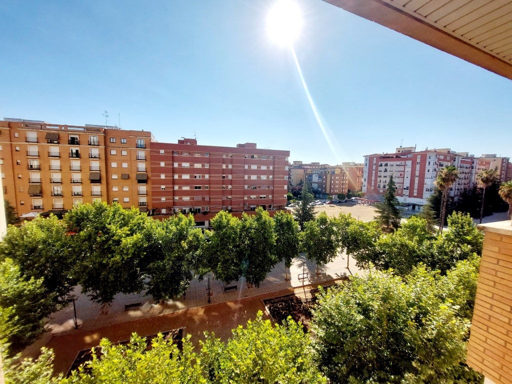 Vista exterior de Pis en venda en Badajoz Capital