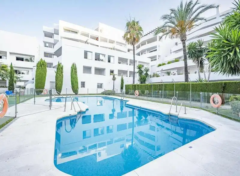 Vista exterior de Planta baixa de lloguer en Marbella amb Aire condicionat, Calefacció i Terrassa