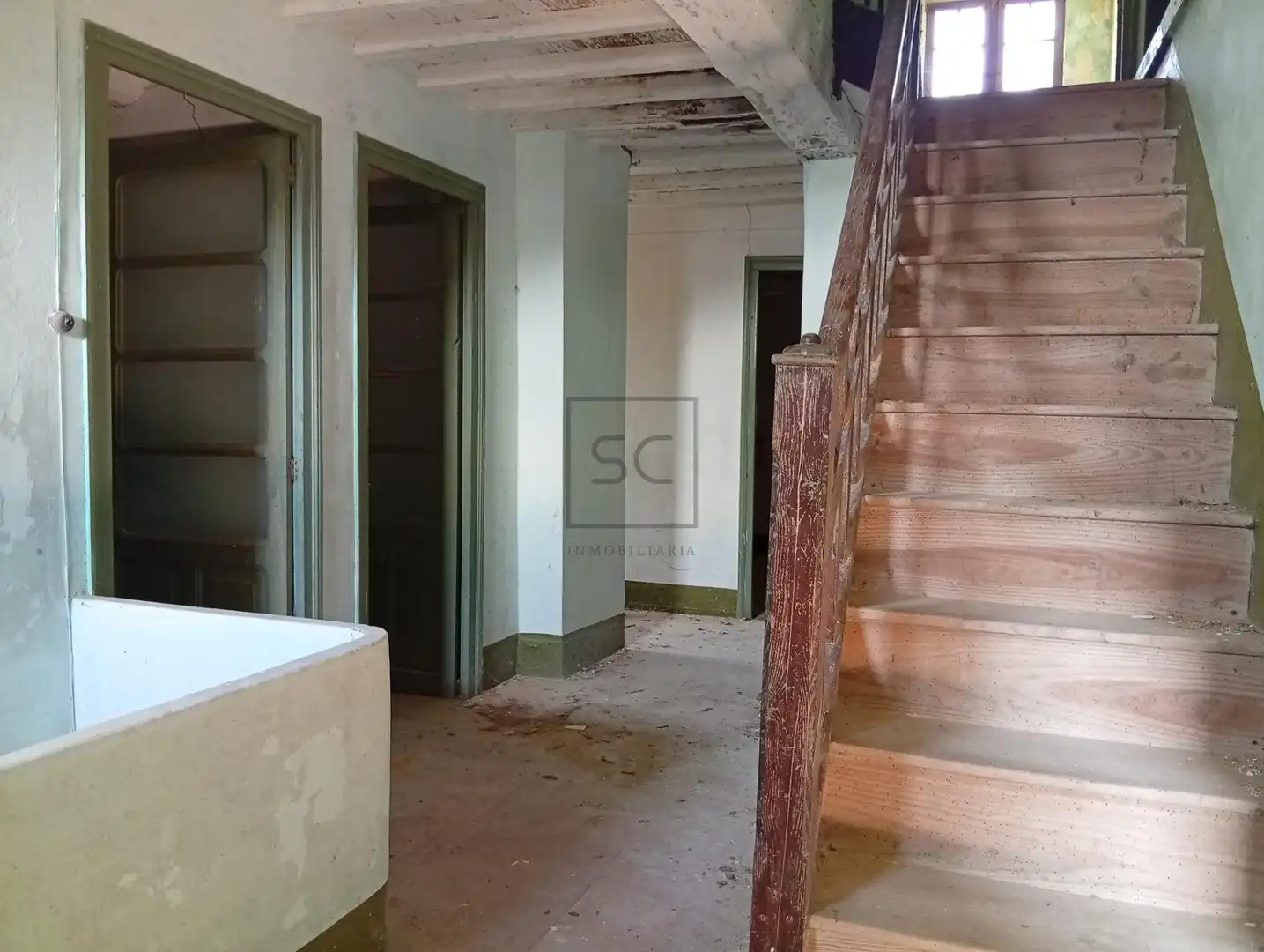 Casa adosada en venda en Cabanas amb Balcó