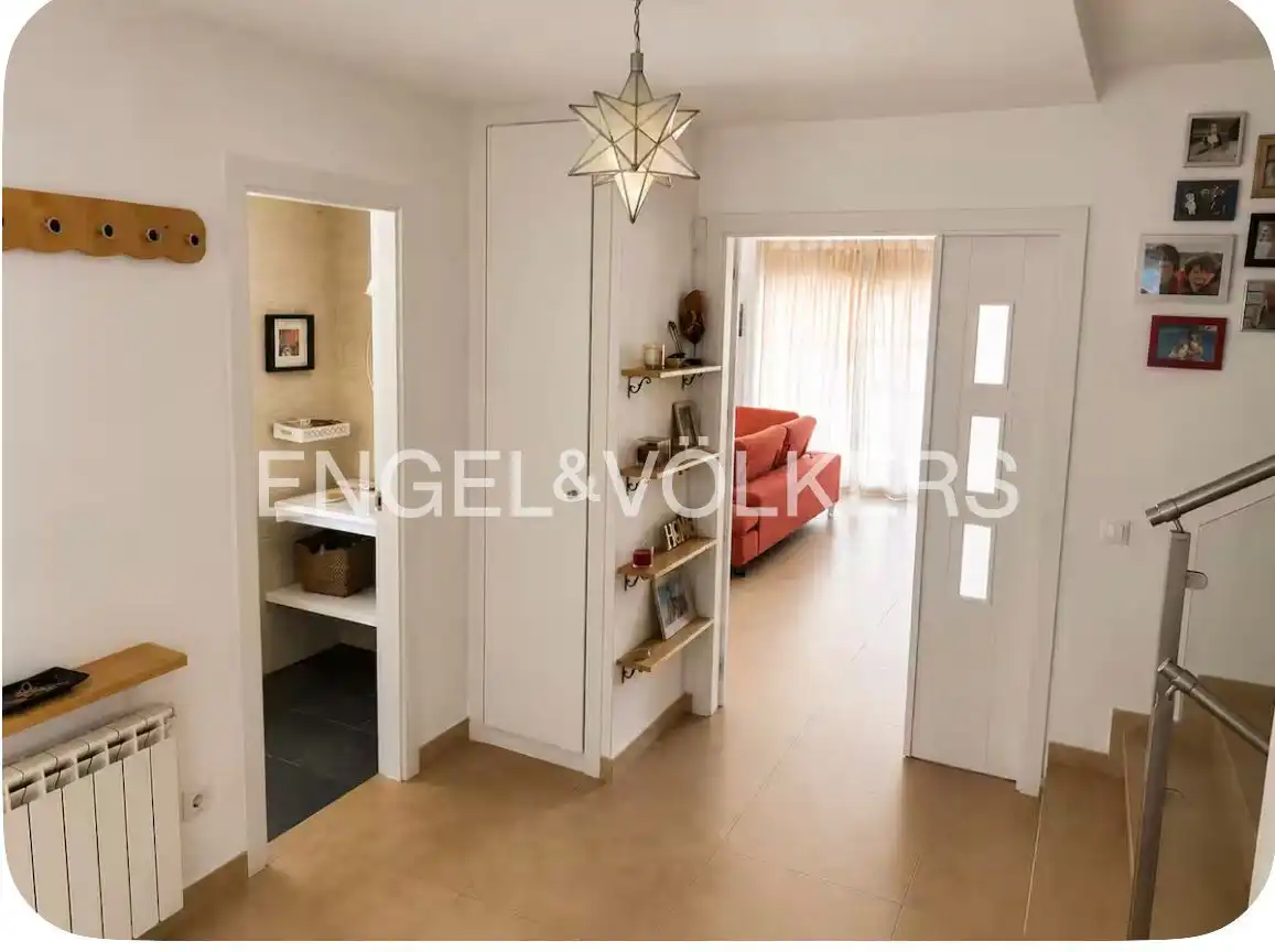 Haus oder Chalet zur Miete in Madrid mit Klimaanlage, Heizung und Privatgarten