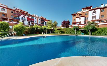 Swimming pool of Attic for sale in  Córdoba Capital  with Air Conditioner, Heating and Private garden