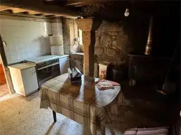 Casa rústica amb jardí en venda a Teo, imagen 3