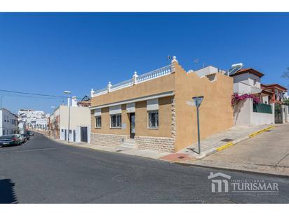 Vista exterior de Casa o xalet en venda en Ayamonte amb Aire condicionat i Terrassa