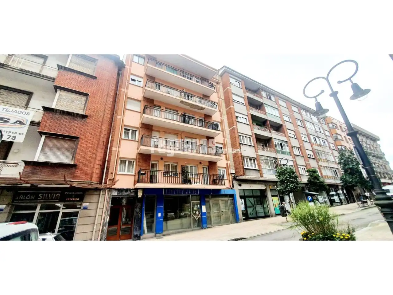 Außenansicht von Wohnung zur Miete in Avilés mit Heizung und Möbliert