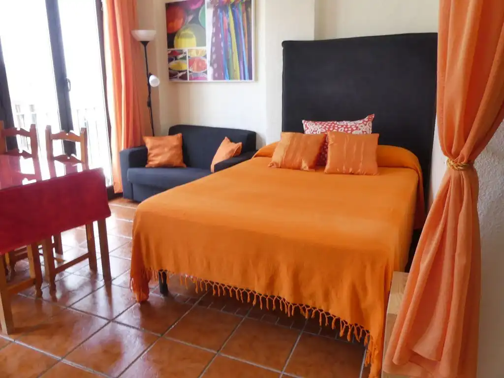 Wohnung zur Miete in Calle Capuchinas, 8, Centro - Sagrario