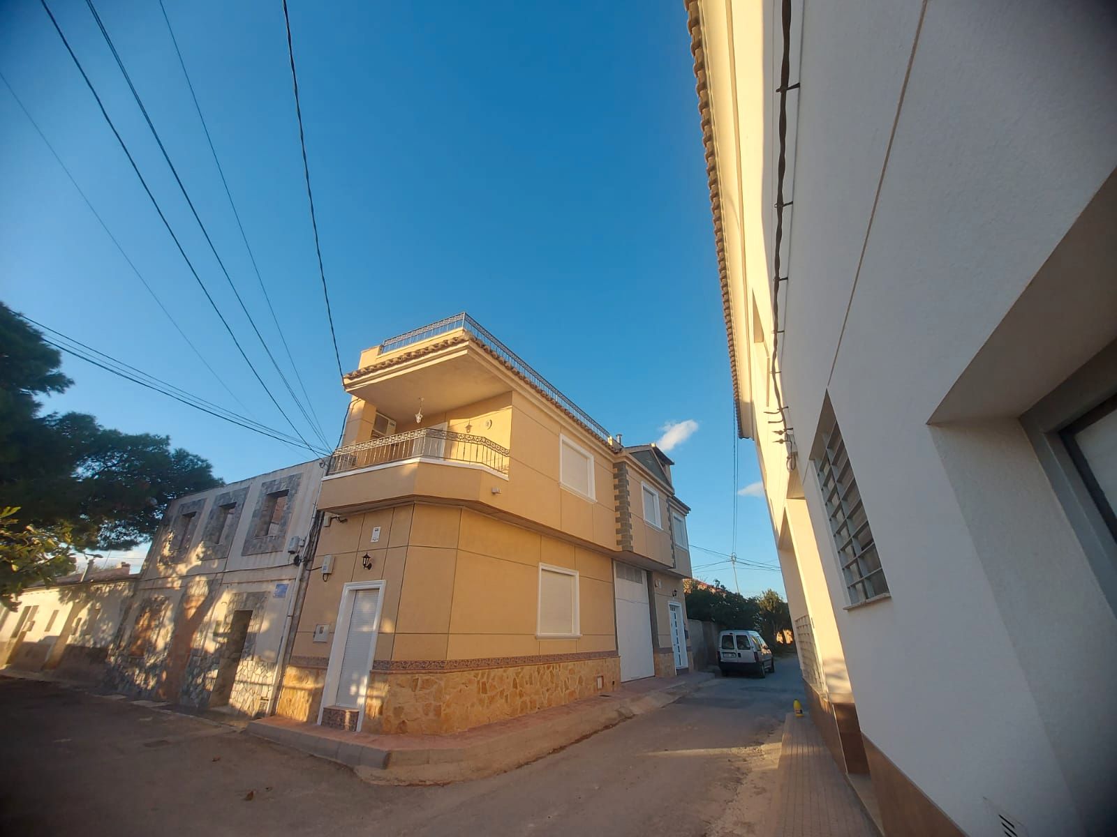 Vista exterior de Casa o xalet en venda en Orihuela amb Aire condicionat, Terrassa i Forn
