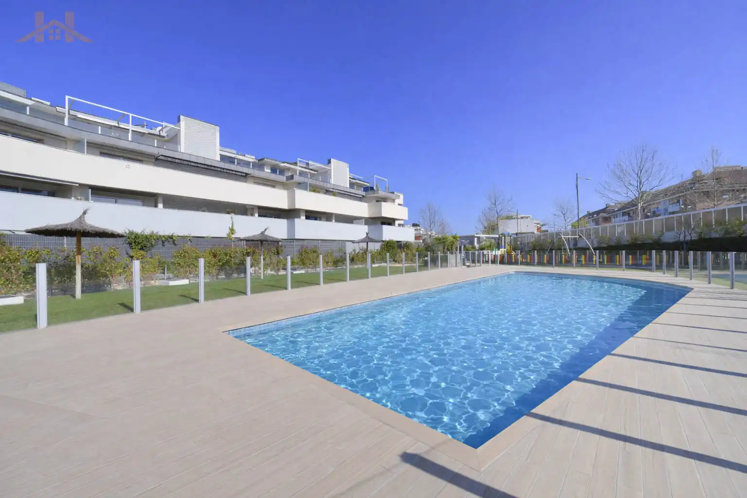 Piscina de Piso en venta en Boadilla del Monte con Aire acondicionado, Calefacción y Jardín privado