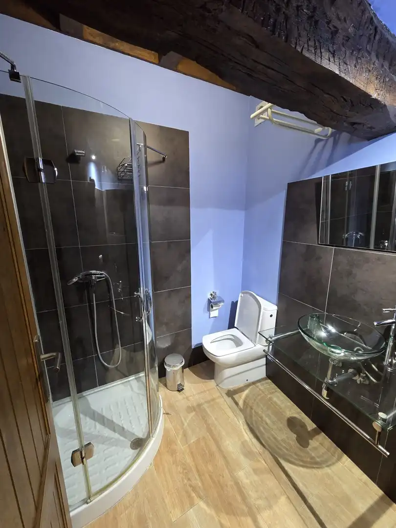 Badezimmer von Country house zum Verkauf in Campezo / Kampezu mit Möbliert