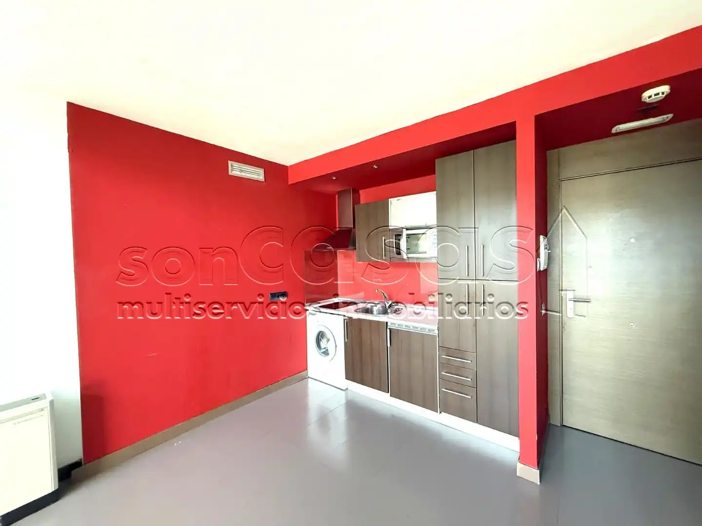 Cocina de Piso de alquiler en Madrid con Aire acondicionado, Calefacción y Jardín privado