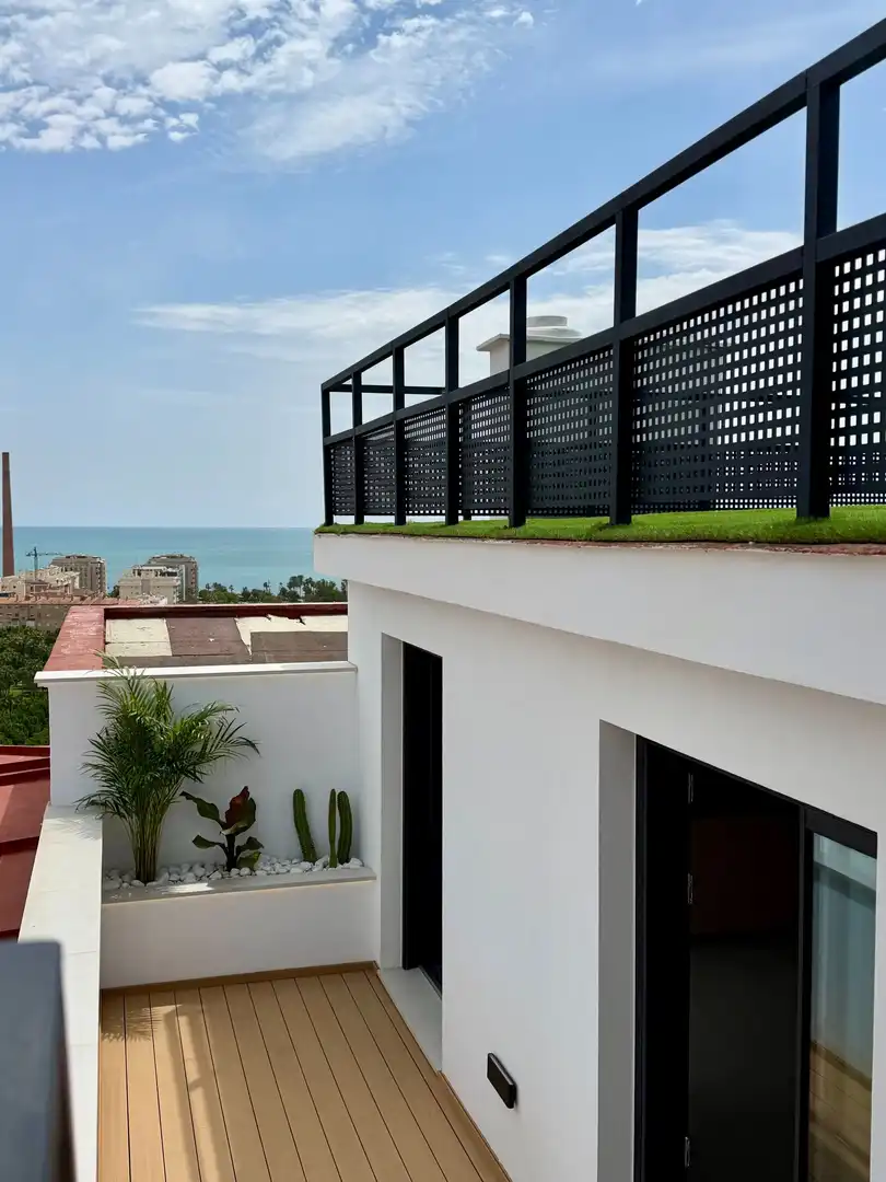 Terraza de Ático en venta en Málaga con Aire acondicionado, Calefacción y Jardín privado