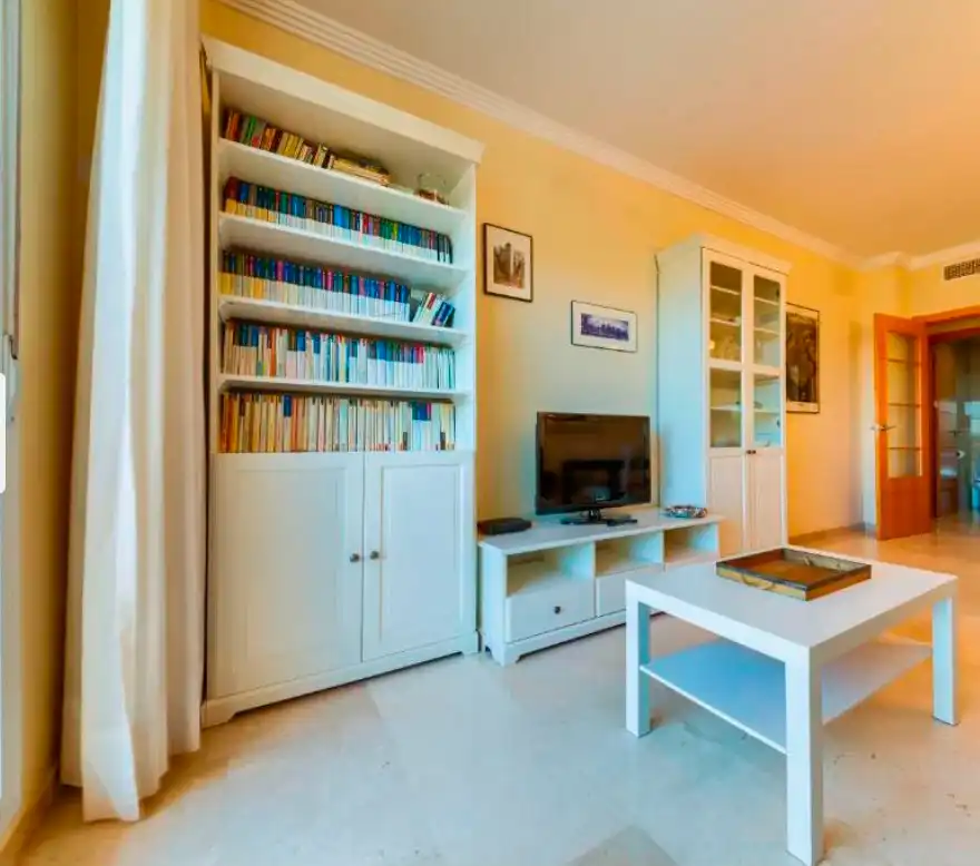 Living room of Flat for sale in Benalmádena  with Air Conditioner, Terrace and Community pool