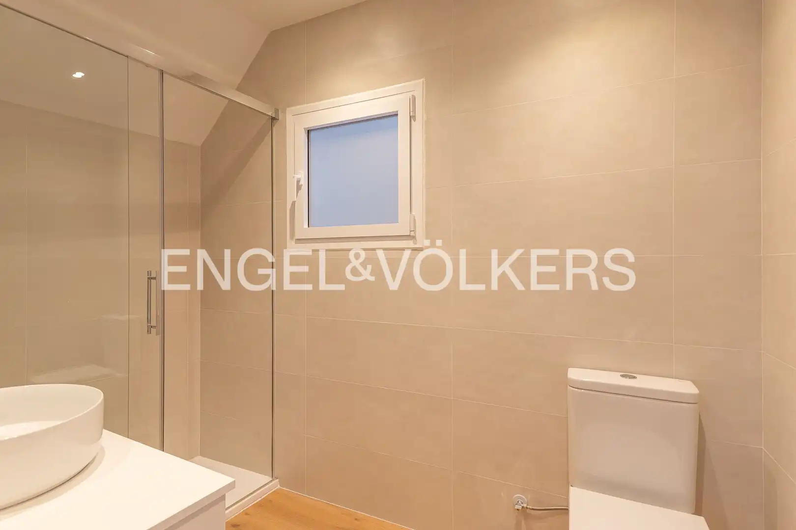 Bathroom of Flat for sale in Chamberí