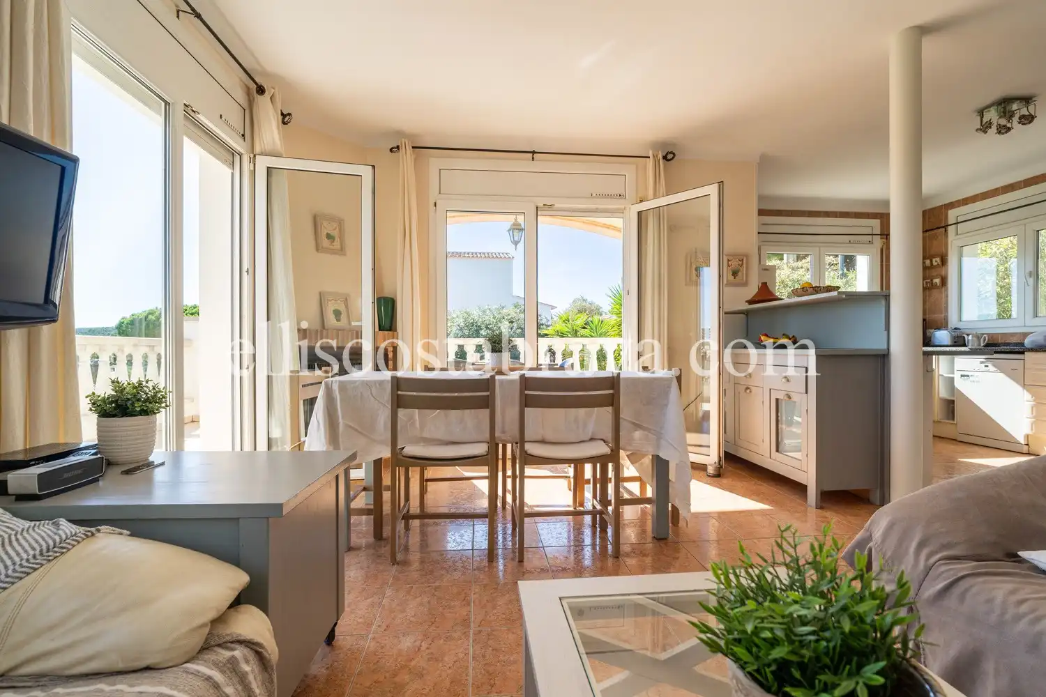 Casa con piscina en venta en Passatge Vall de Bianya, imagen 6