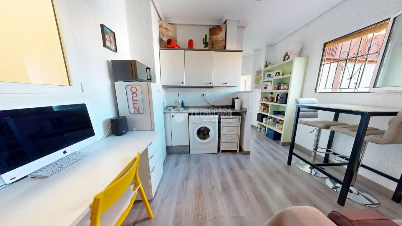 Appartamento con terrazza in vendita a L'Eixample
