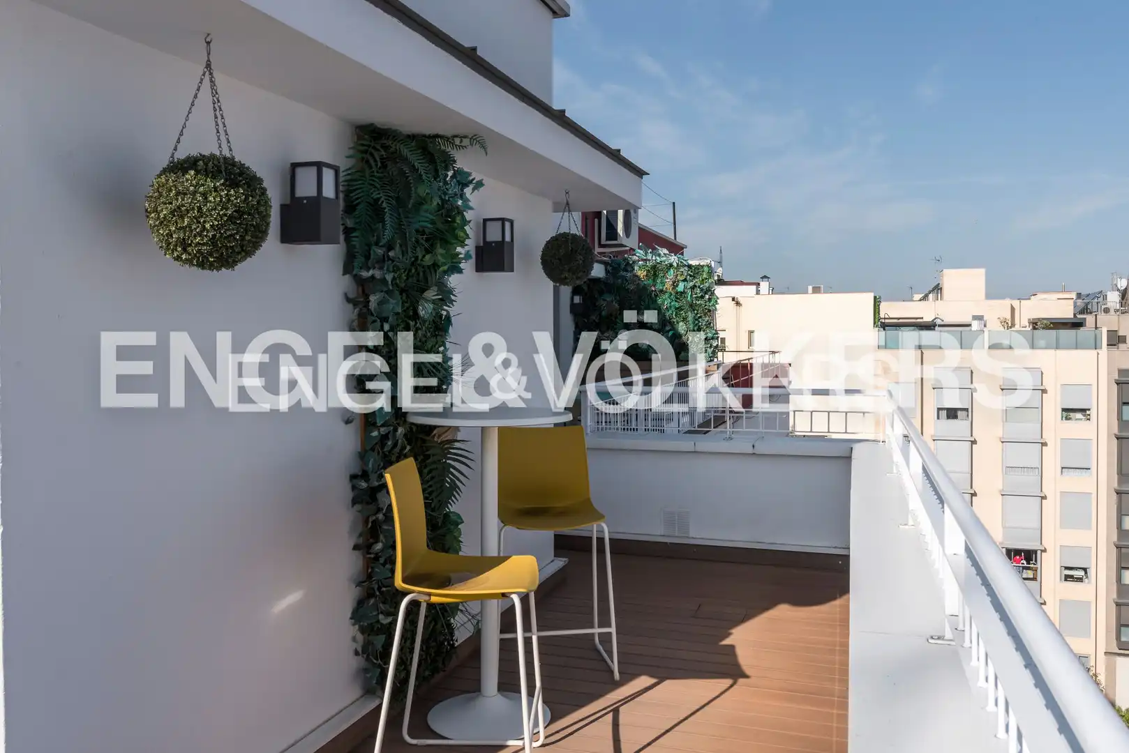 Terrassa de Àtic de lloguer en Madrid amb Aire condicionat, Calefacció i Terrassa