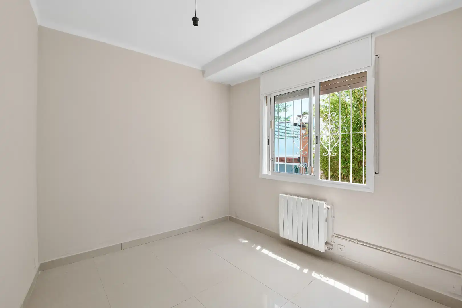 Dormitori de Casa o xalet en venda en Barcelona amb Aire condicionat, Calefacció i Terrassa