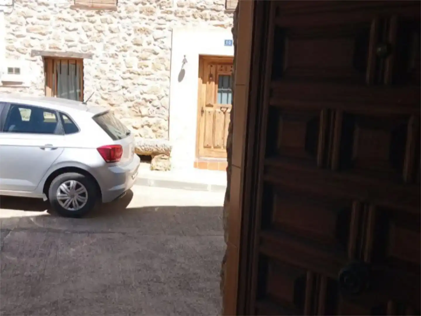 Aparcament de Casa adosada en venda en Cubillas de Santa Marta amb Jardí privat, Traster i Moblat