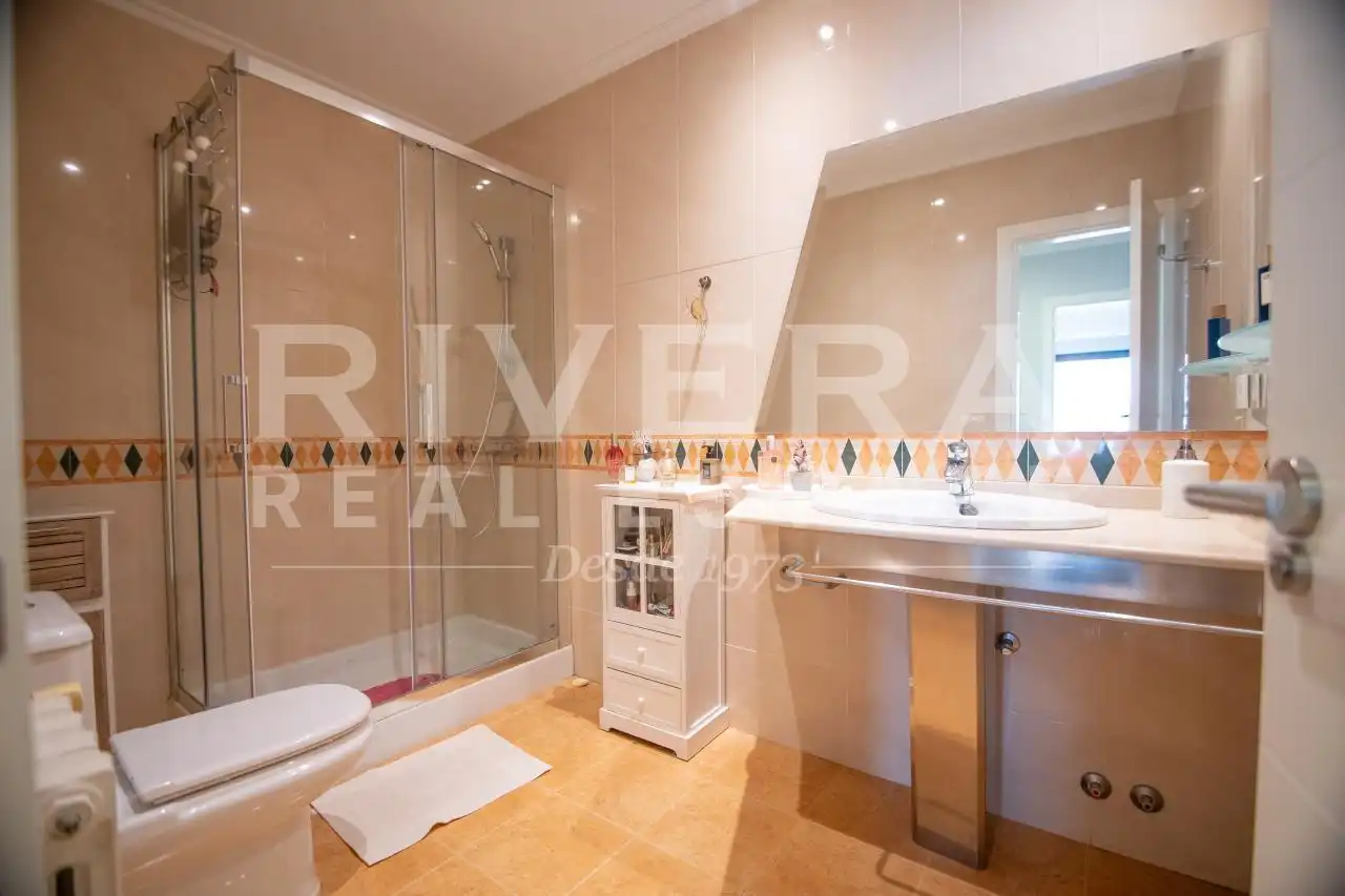 Bathroom of Duplexes for sale in Nigrán  with Heating, Parquet flooring and Storage room